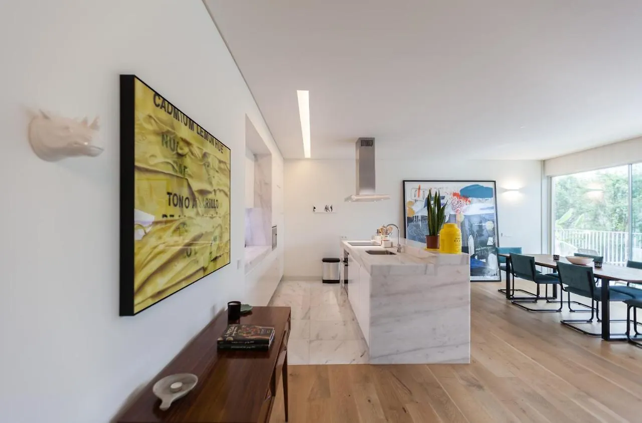 Flh Av. Liberdade Stunning Apartment With Balcony & Parking Lisboa